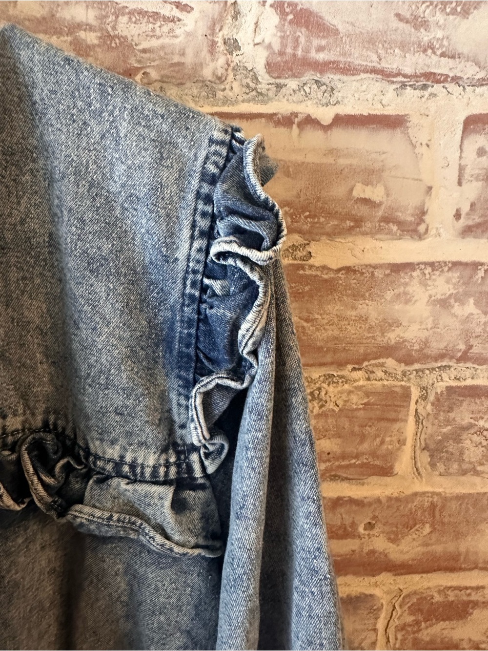 entro Light Blue Ruffle Denim Jacket - Picture 6 of 6